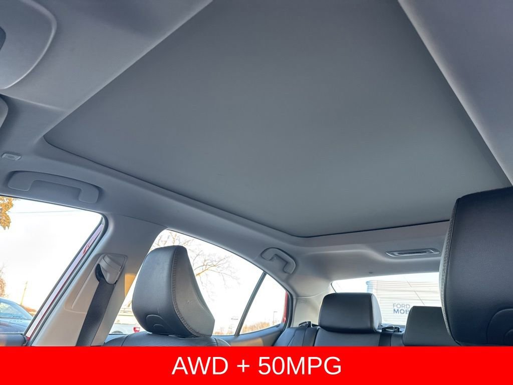 Used 2025 Toyota Camry XLE image 2