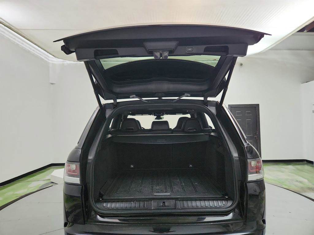 Used 2017 Land Rover Range Rover Sport SVR image 31