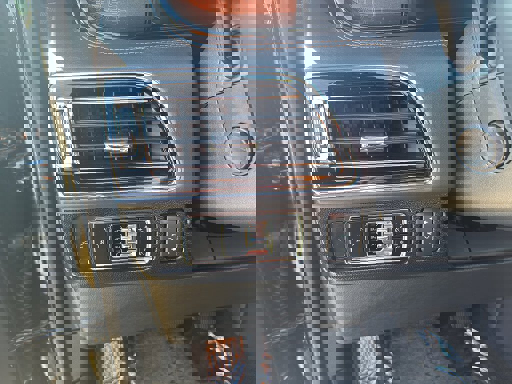 Used 2024 Lincoln Navigator L Black Label image 17