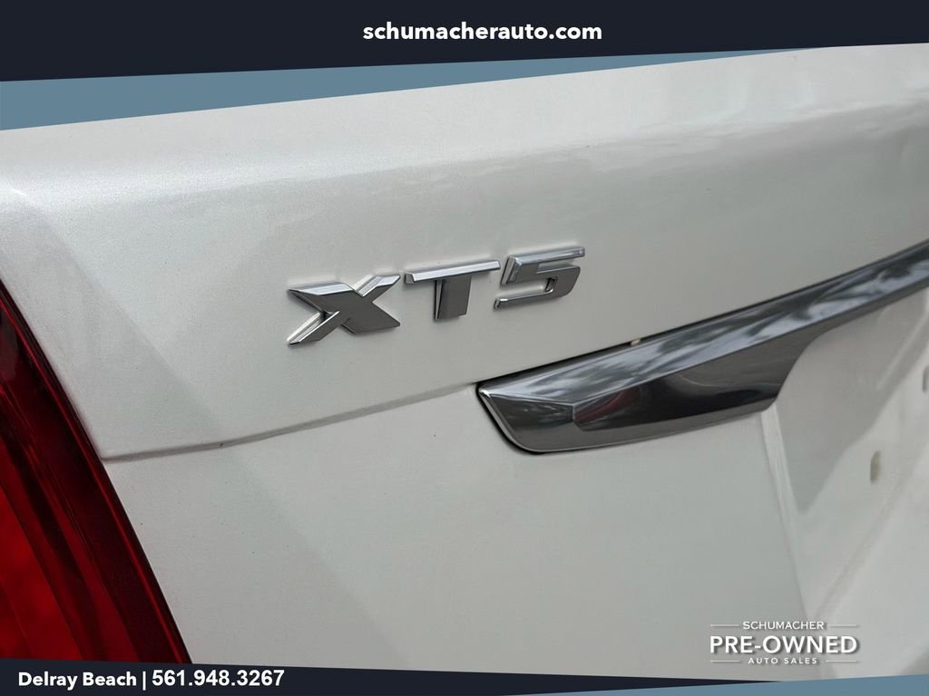 Used 2017 Cadillac XT5 Platinum w/ Driver Assist Package AWD/4WD image 13
