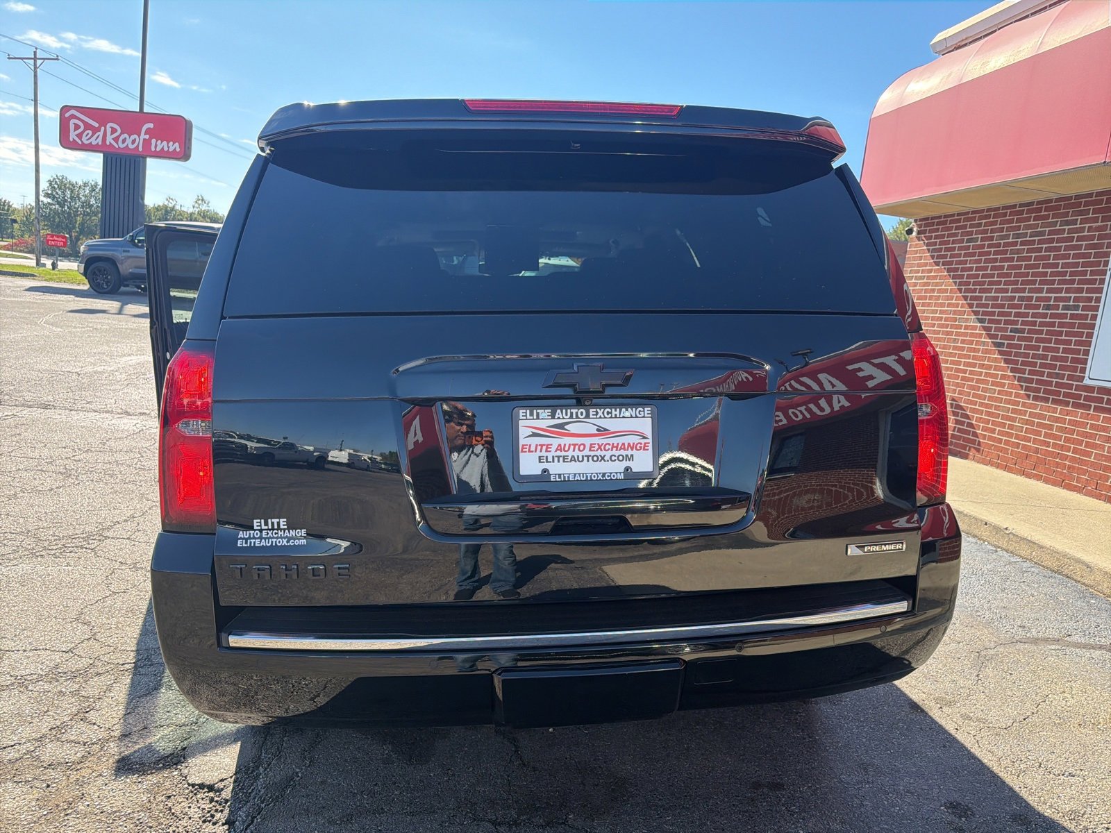 Used 2018 Chevrolet Tahoe Premier image 23