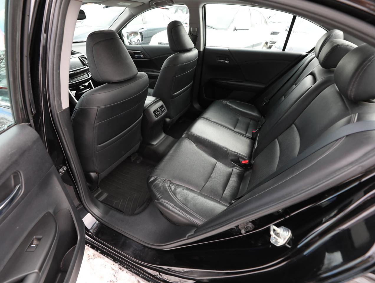Used 2016 Honda Accord EX-L image 12