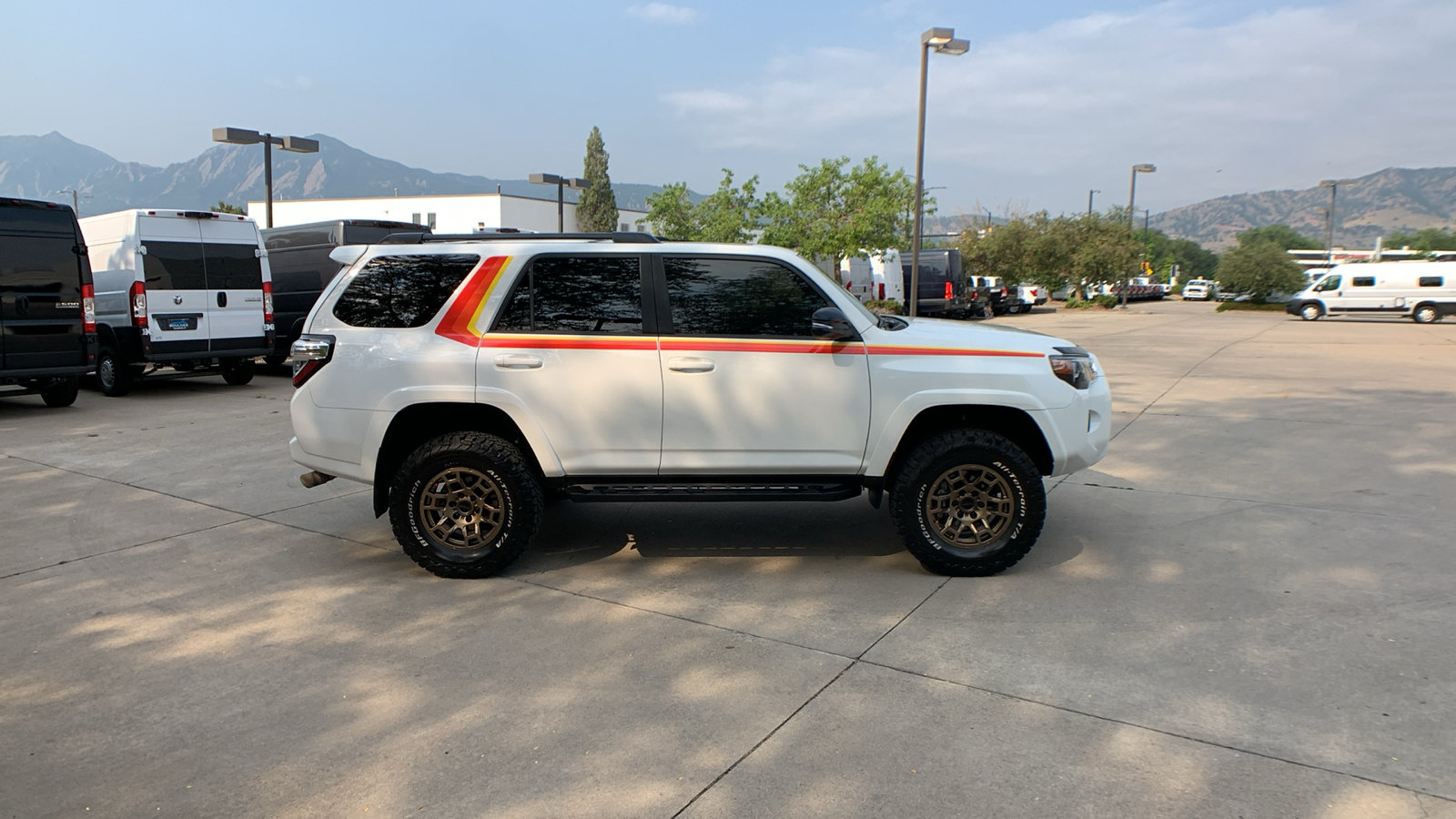 Used 2023 Toyota 4Runner 40th Anniversary SE AWD/4WD image 6