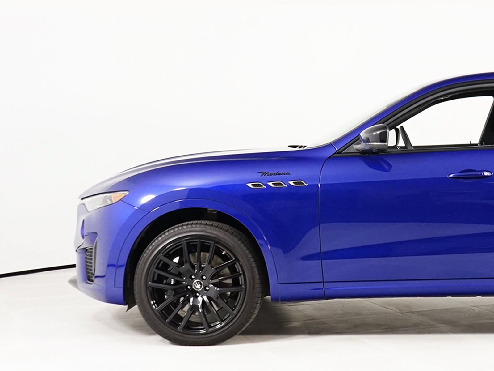 Used 2022 Maserati Levante Modena AWD/4WD image 12