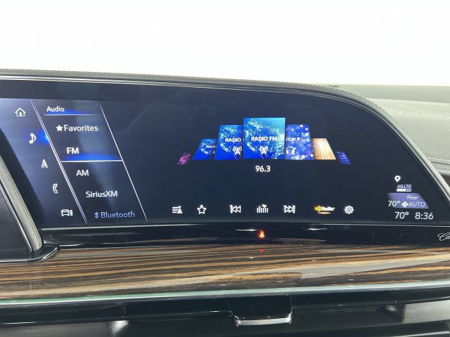 Certified 2023 Cadillac Escalade Premium Luxury AWD/4WD image 13