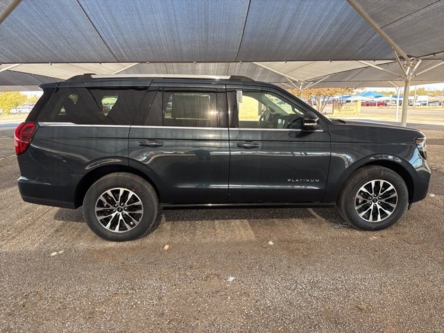 New 2025 Ford Expedition Platinum image 9