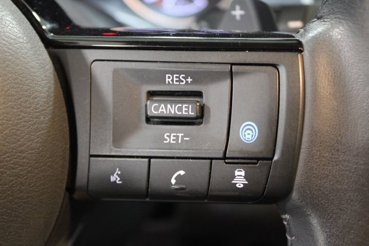 Used 2023 Nissan Rogue SL w/ SL Premium Package image 33