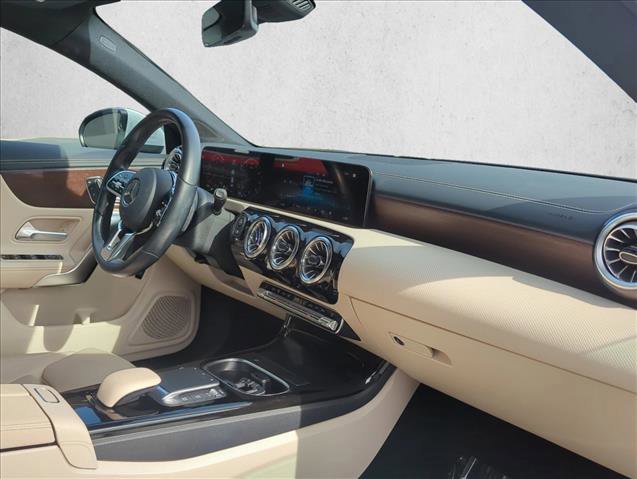 Used 2023 Mercedes-Benz CLA 250 4MATIC w/ Premium Package image 25