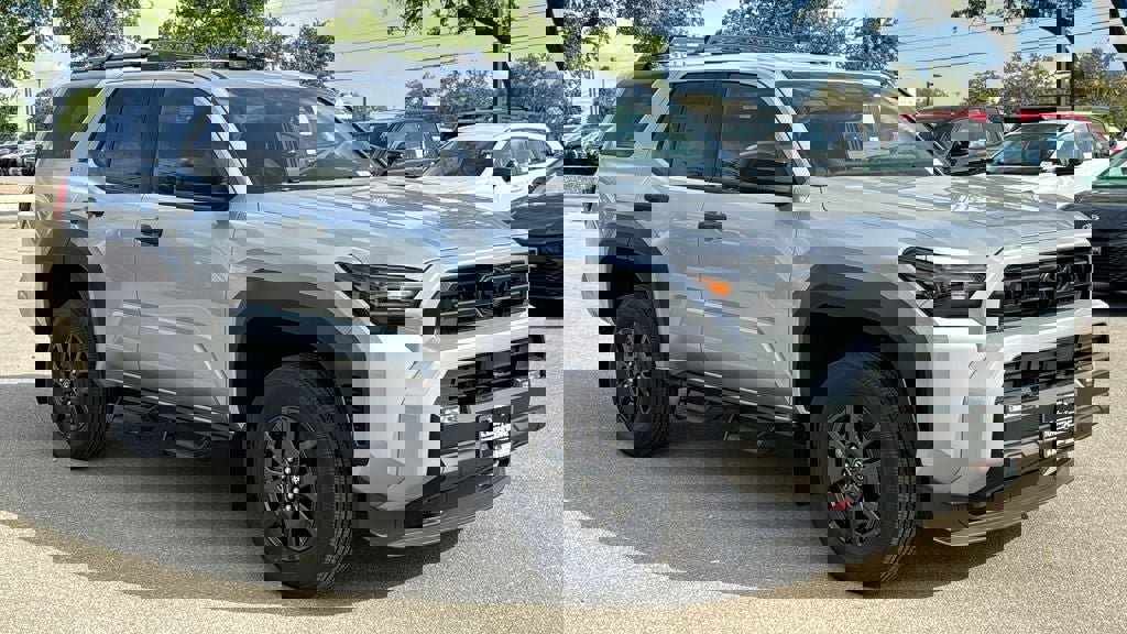New 2026 Toyota 4Runner SR5 image 3