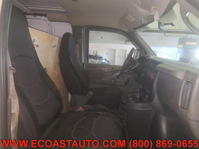 Used 2005 Chevrolet Express 2500 image 5