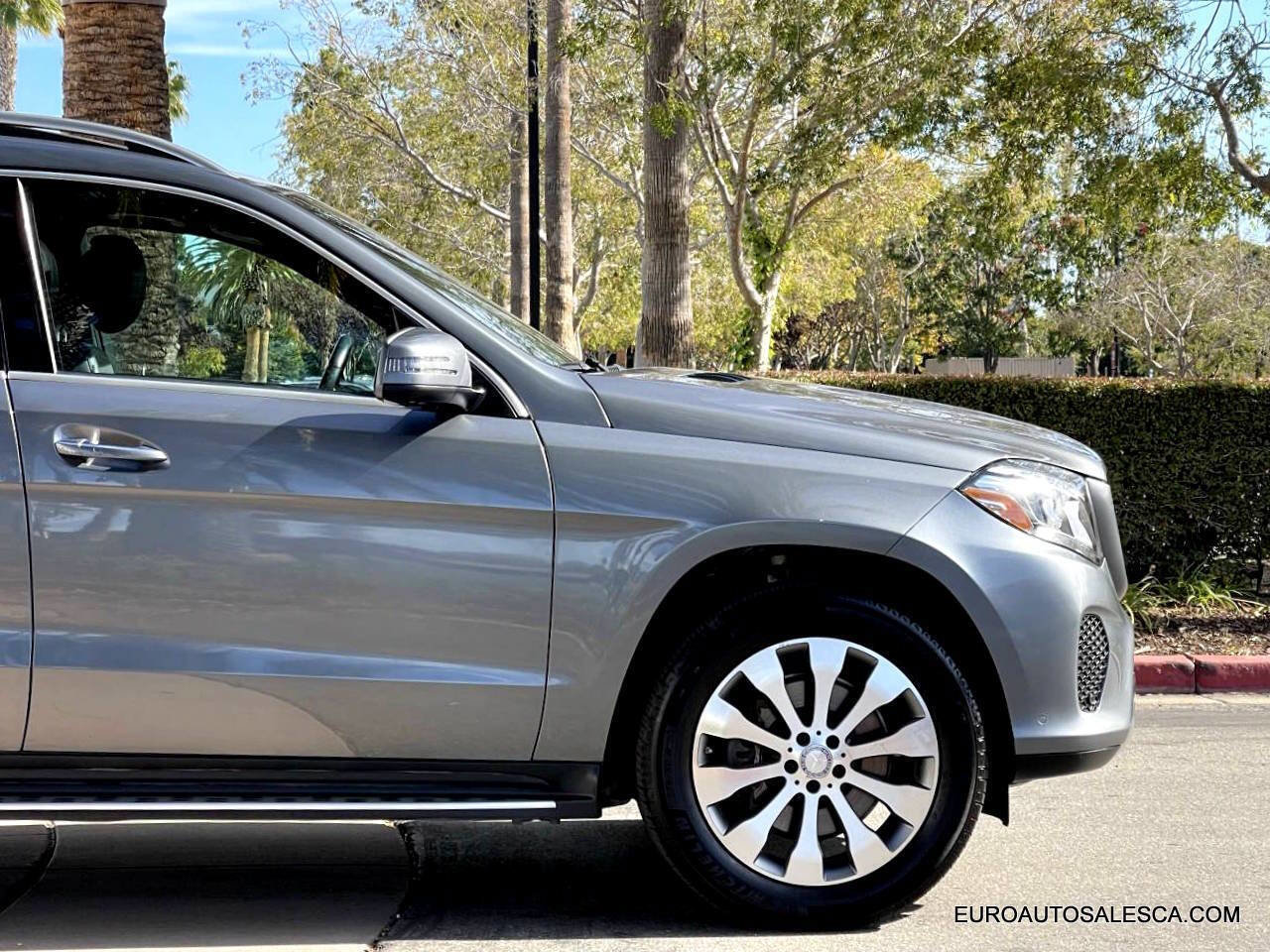 Used 2017 Mercedes-Benz GLS 450 GLS 450 AWD 4MATIC 4dr SUV w/ Premium Package image 43