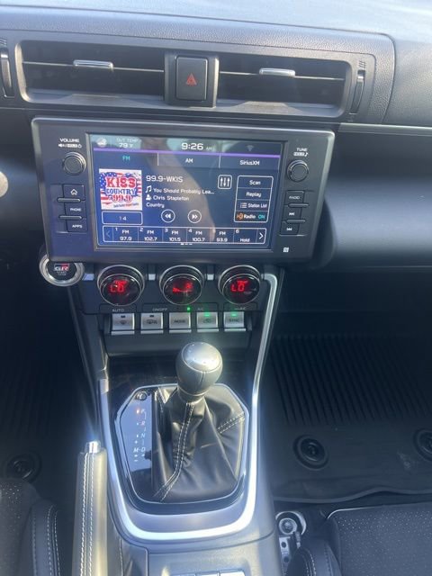 Used 2025 Toyota GR86 Premium w/ Performance Package image 16