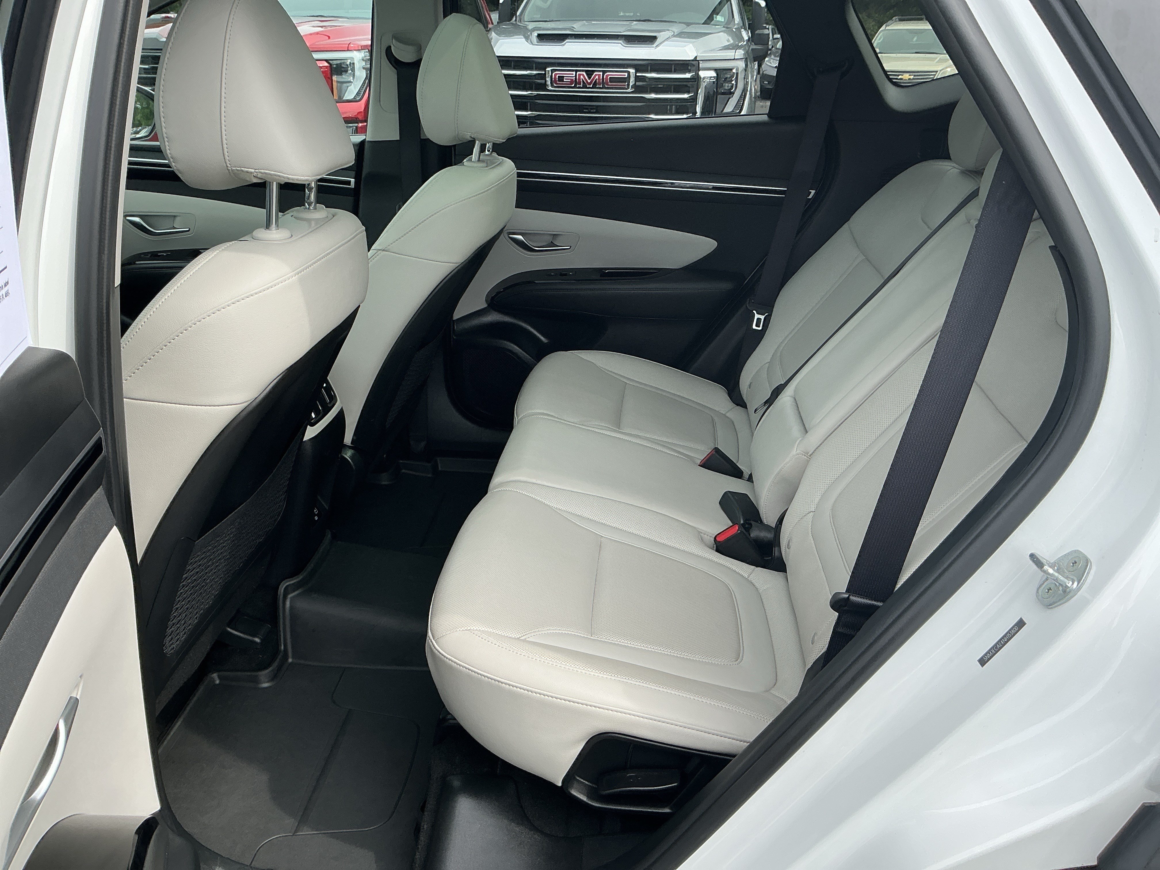 Used 2022 Hyundai Tucson Limited AWD/4WD image 10