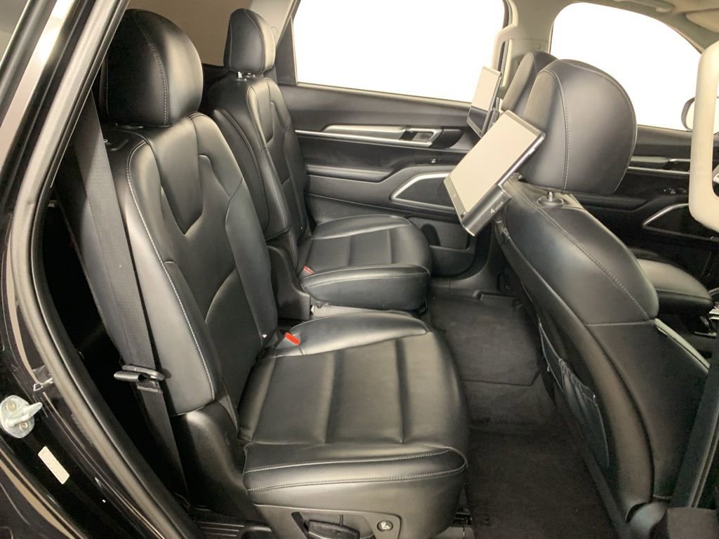 Used 2022 Kia Telluride S image 40