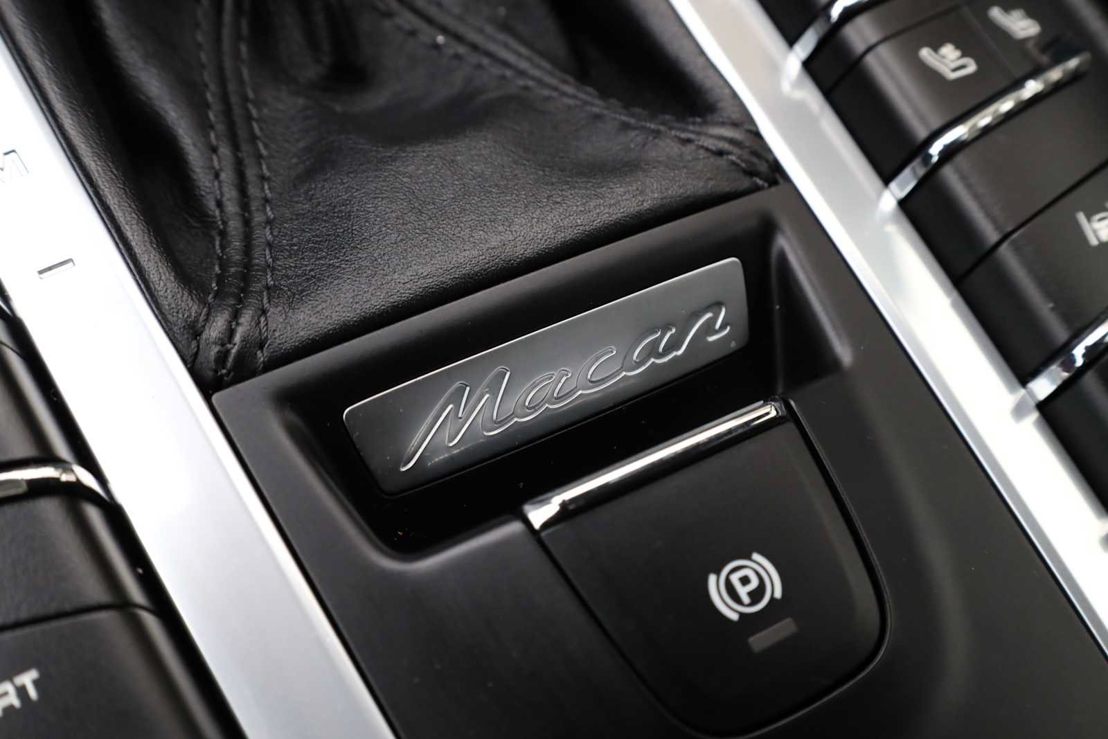 Used 2021 Porsche Macan AWD/4WD image 26