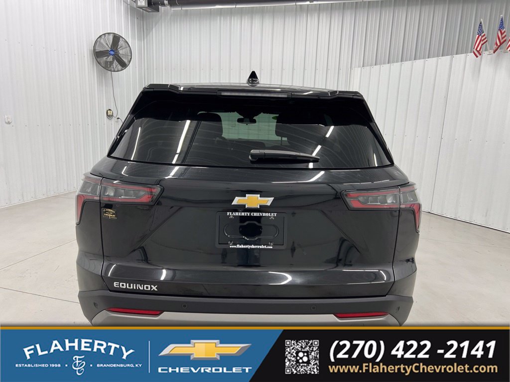 Used 2025 Chevrolet Equinox LT FWD image 4