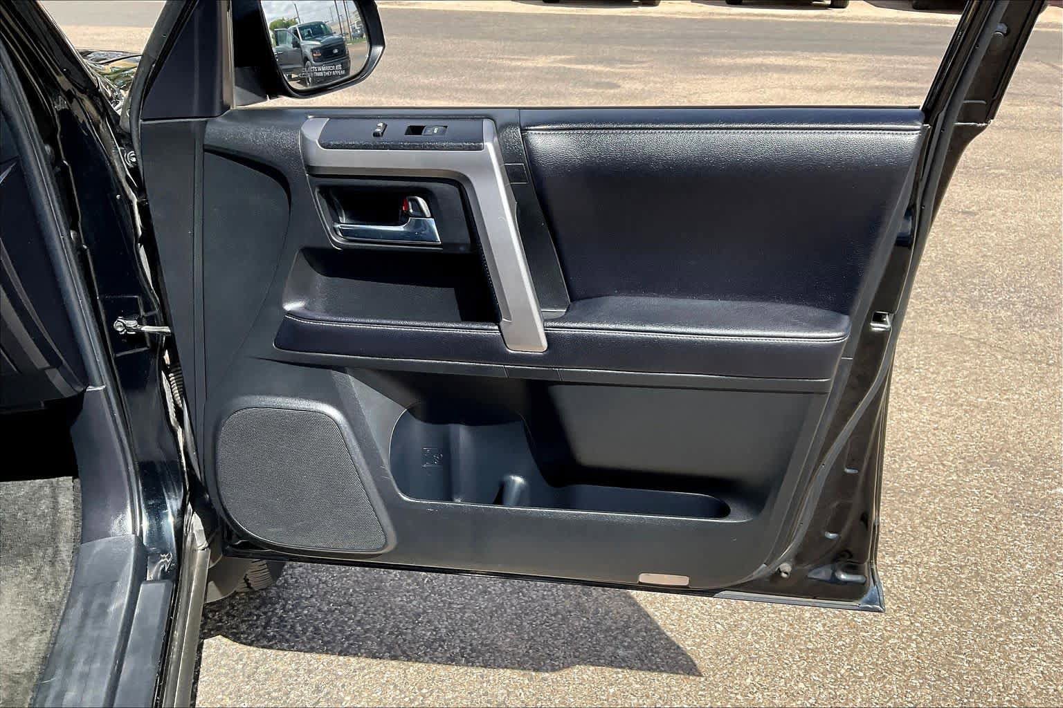 Used 2018 Toyota 4Runner SR5 Premium image 22
