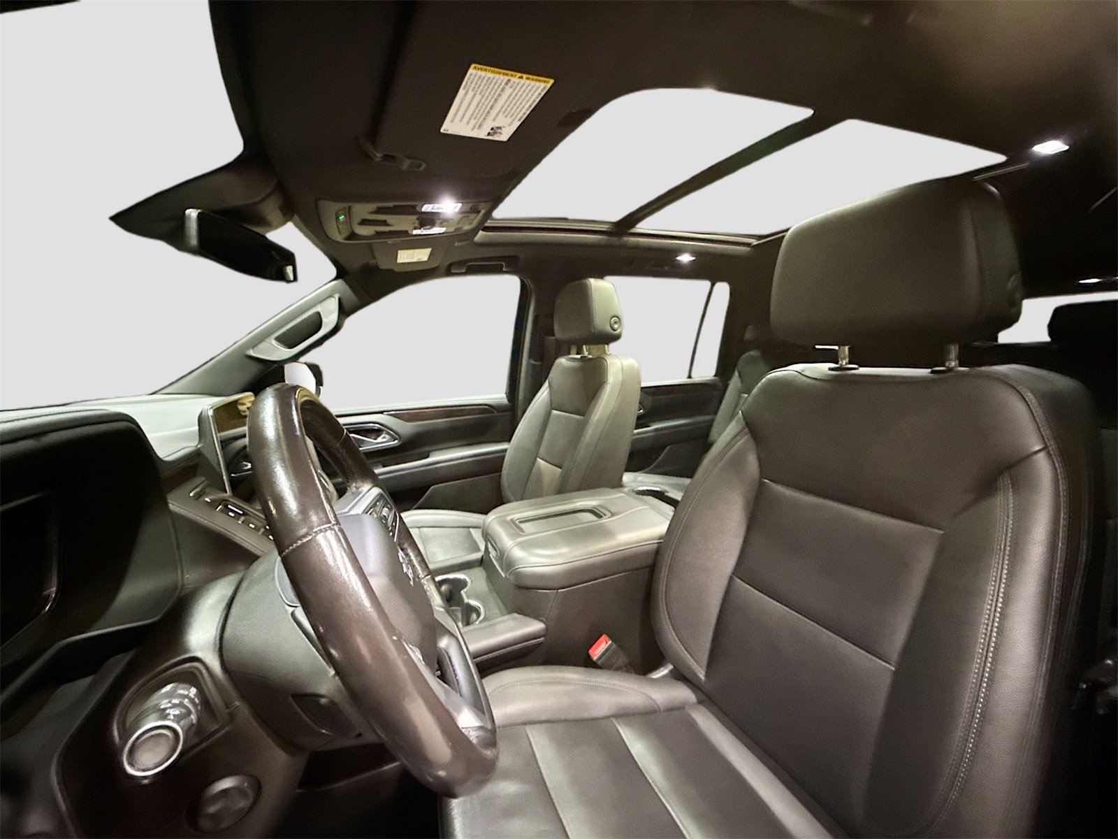 Used 2023 Chevrolet Suburban Z71 w/ Luxury Package image 22