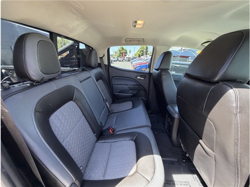 Used 2019 Chevrolet Colorado Z71 AWD/4WD image 26
