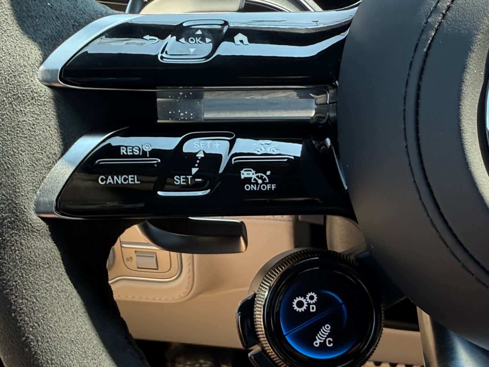 New 2025 Mercedes-Benz GLE 53 AMG 4MATIC Coupe image 22