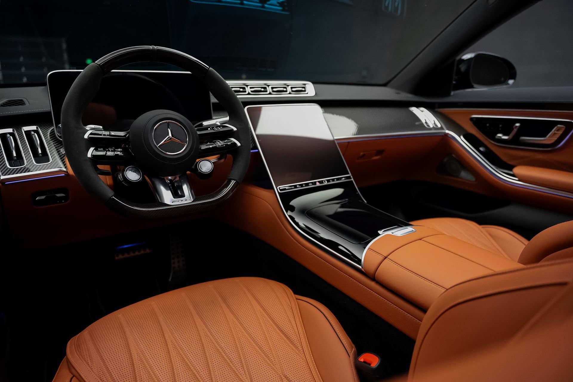 Used 2025 Mercedes-Benz S 63 AMG S image 2