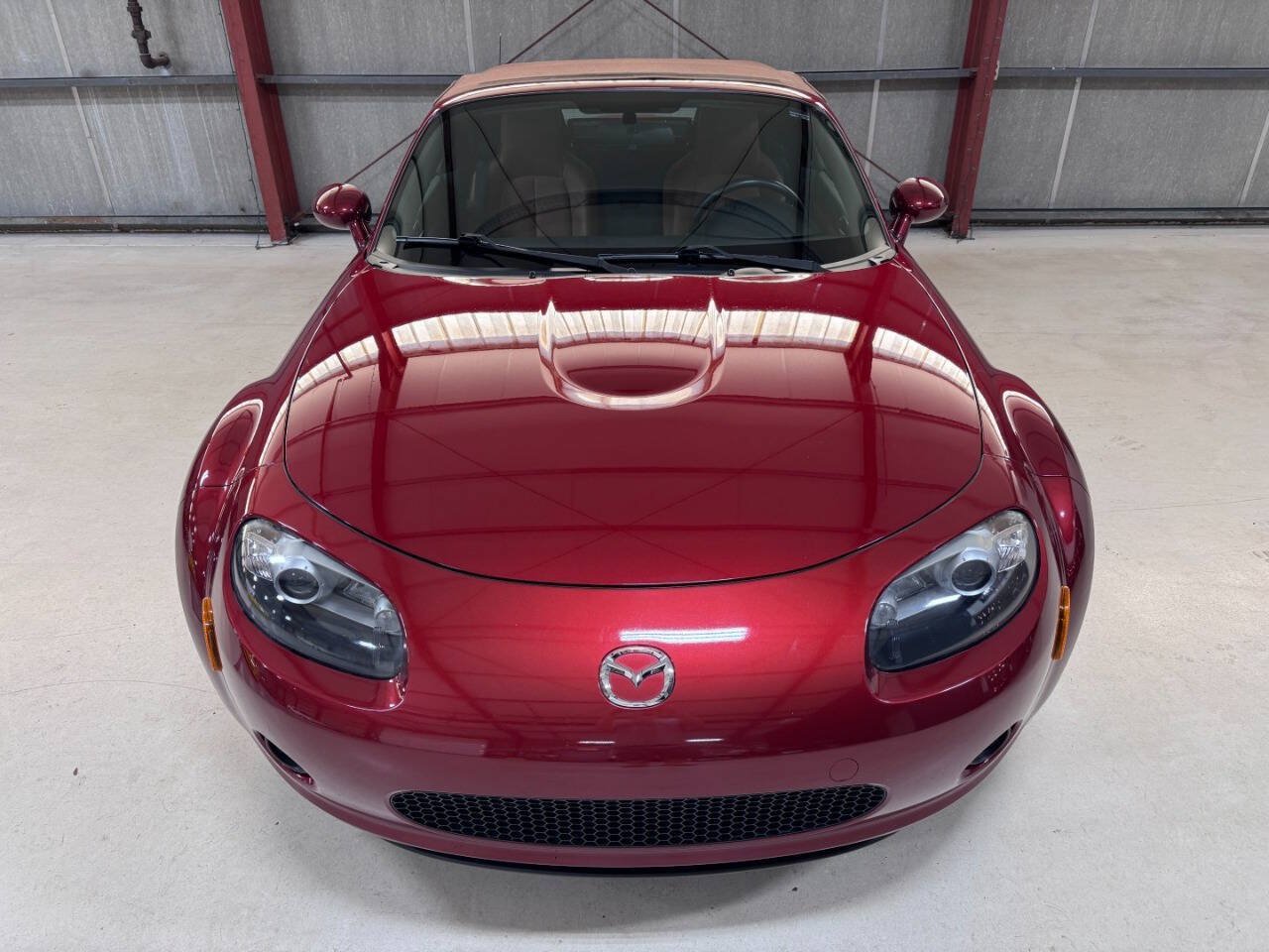 Used 2007 MAZDA MX-5 Miata Grand Touring w/ Premium Pkg RWD image 18