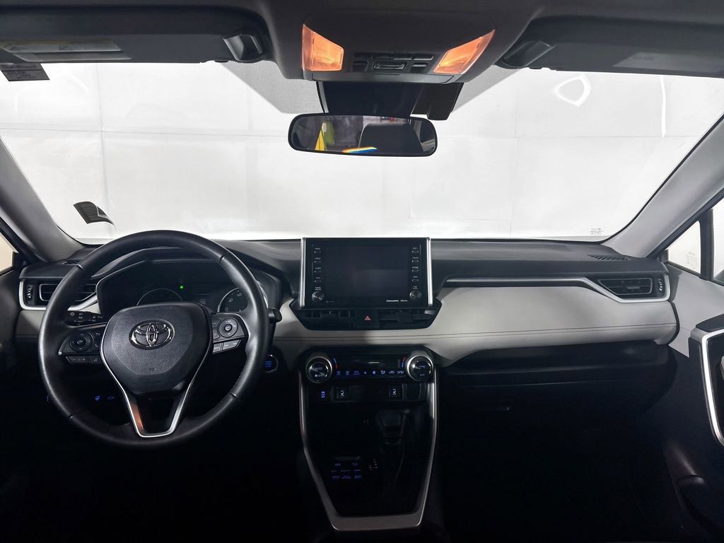 Used 2019 Toyota RAV4 XLE w/ Convenience Package image 12