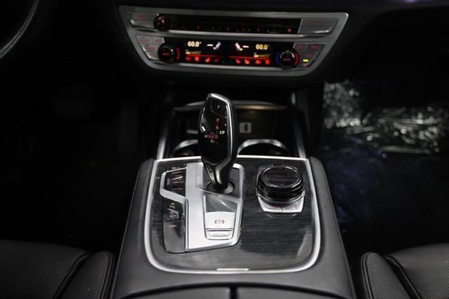 Used 2017 BMW 740i xDrive AWD/4WD image 35