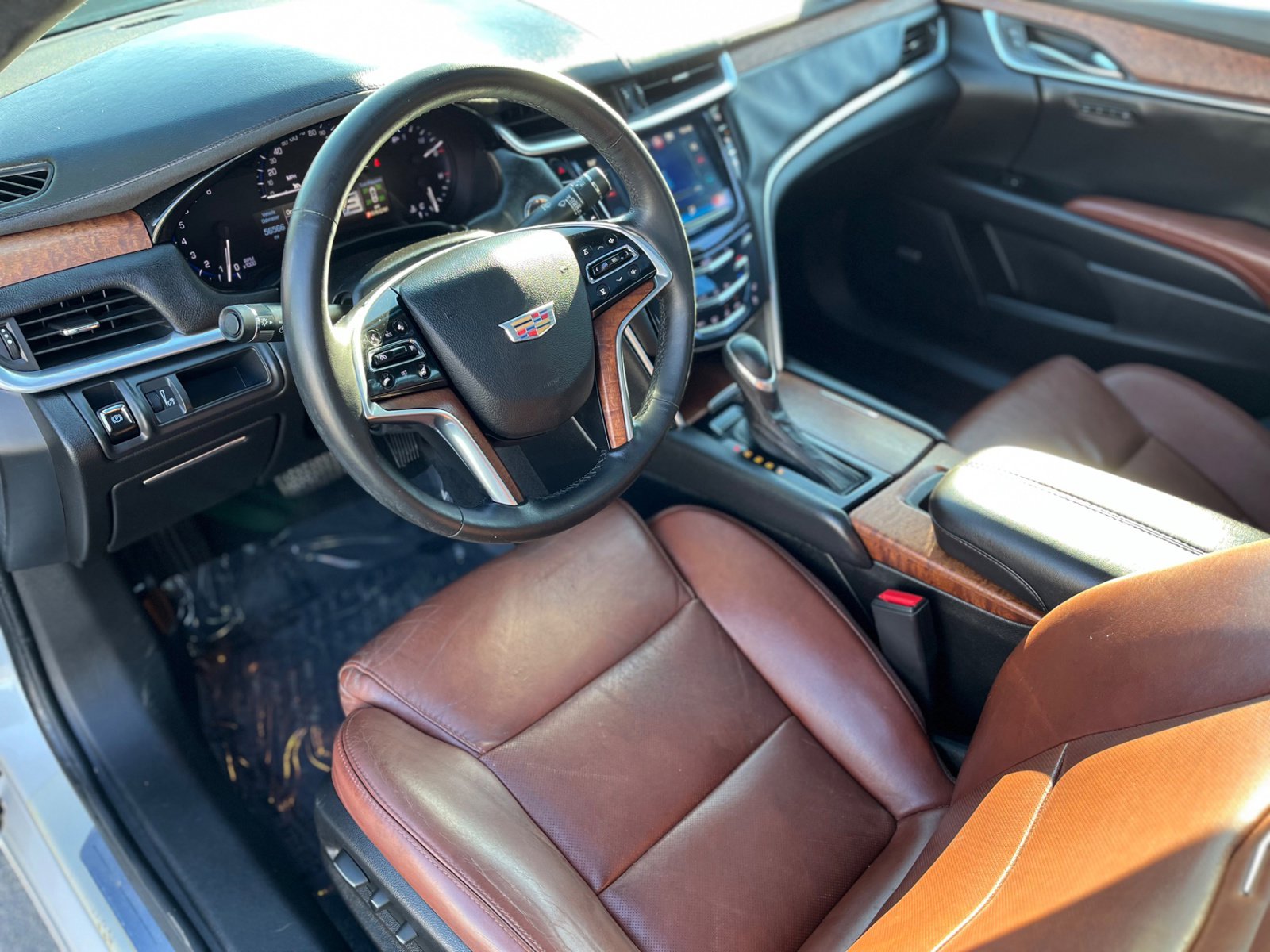 Used 2016 Cadillac XTS Luxury w/ Driver Awareness Package image 19