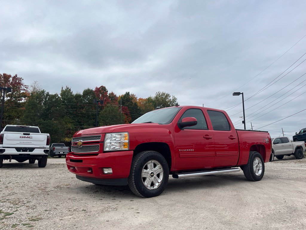 Used 2013 Chevrolet Silverado 1500 LT w/ All-Star Edition AWD/4WD image 2