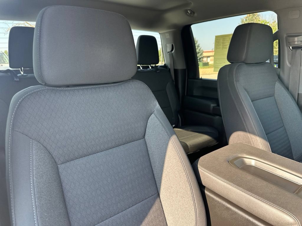 Certified 2024 Chevrolet Silverado 2500 Custom w/ Custom Value Package AWD/4WD image 27