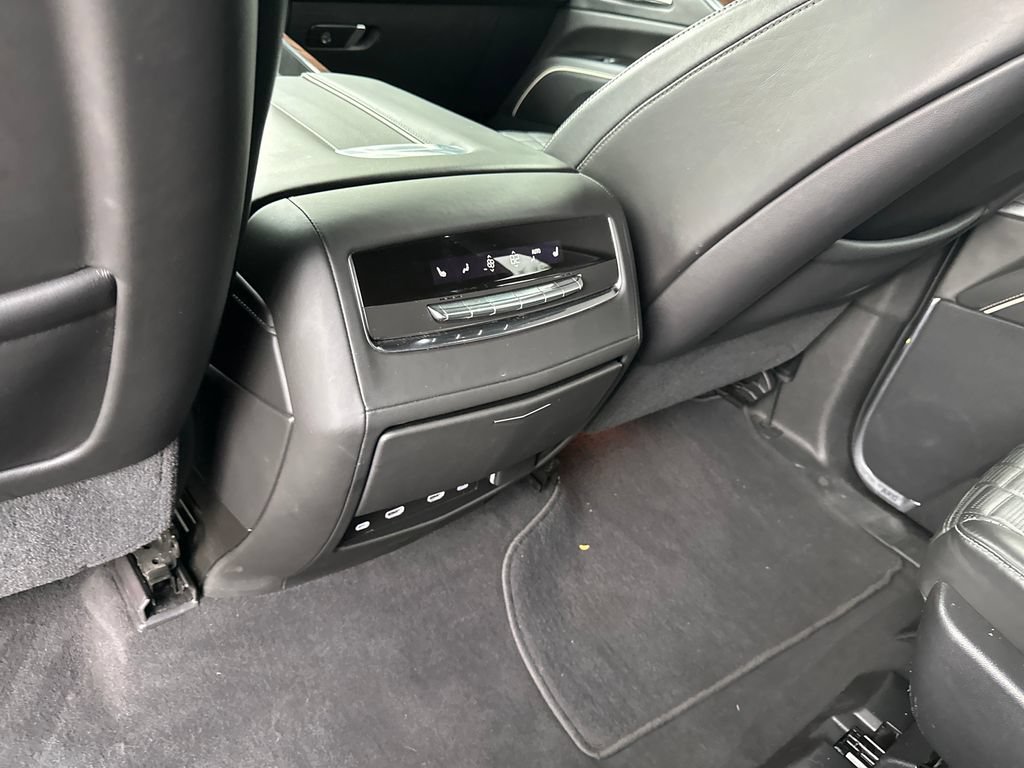 Used 2021 Cadillac Escalade Sport Platinum AWD/4WD image 30