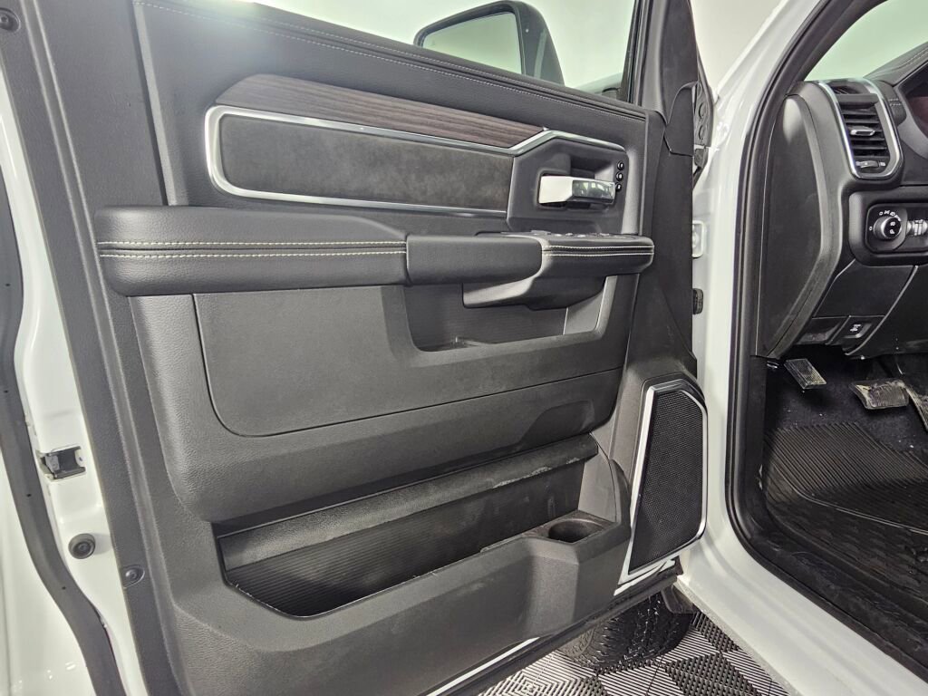 New 2026 RAM 3500 Laramie w/ Night Edition AWD/4WD image 20