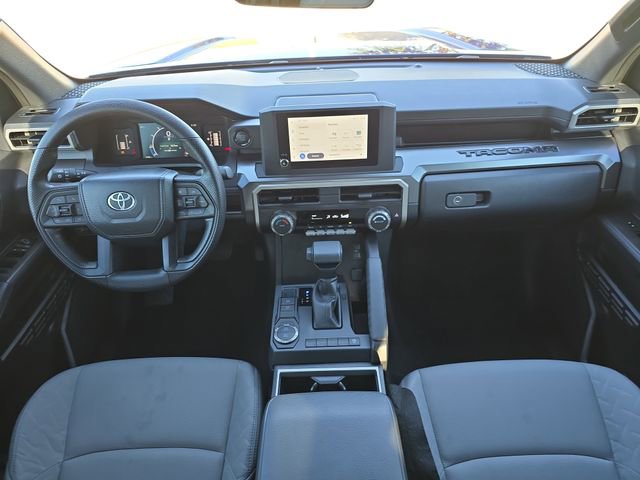 Used 2025 Toyota Tacoma SR5 image 9