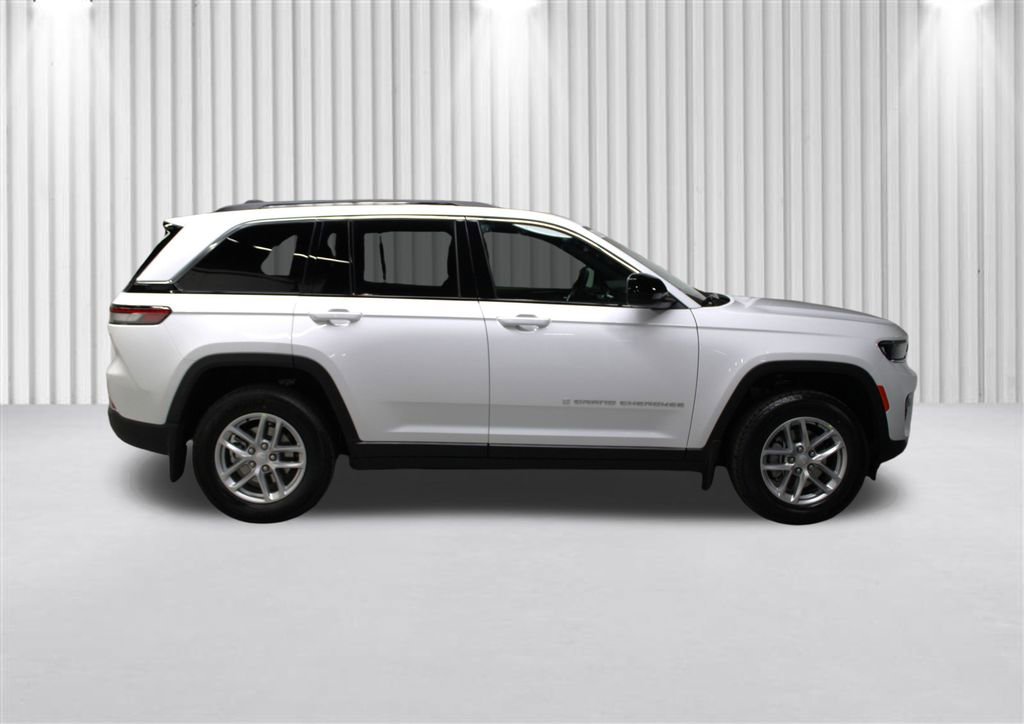 New 2025 Jeep Grand Cherokee Laredo X w/ Luxury Tech Group I image 2