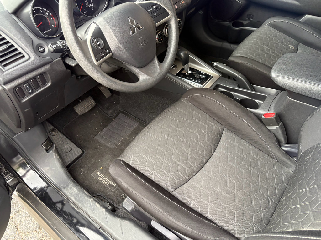 Used 2025 Mitsubishi Outlander Sport ES AWD/4WD image 12