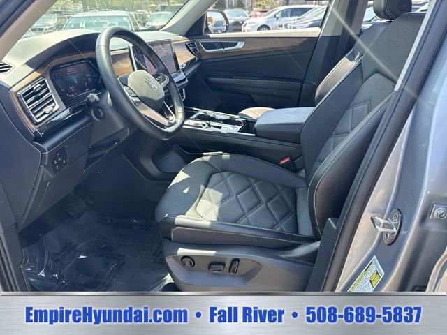 Used 2024 Volkswagen Atlas SE AWD/4WD image 19