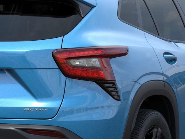 New 2026 Chevrolet Trax ACTIV w/ Sunroof Package FWD image 11