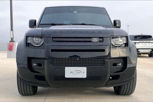 Used 2022 Land Rover Defender 110 X image 2