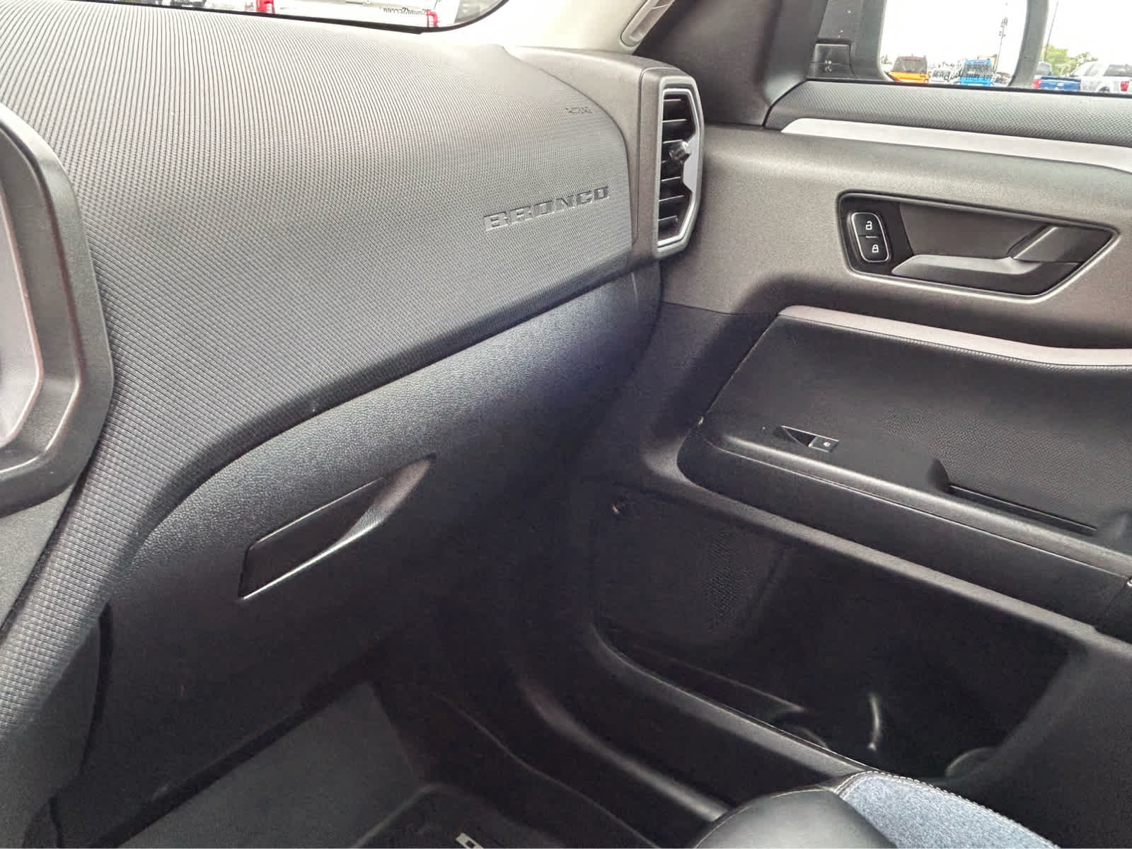 Used 2025 Ford Bronco Sport Outer Banks w/ Outer Banks Tech Package+ AWD/4WD image 64