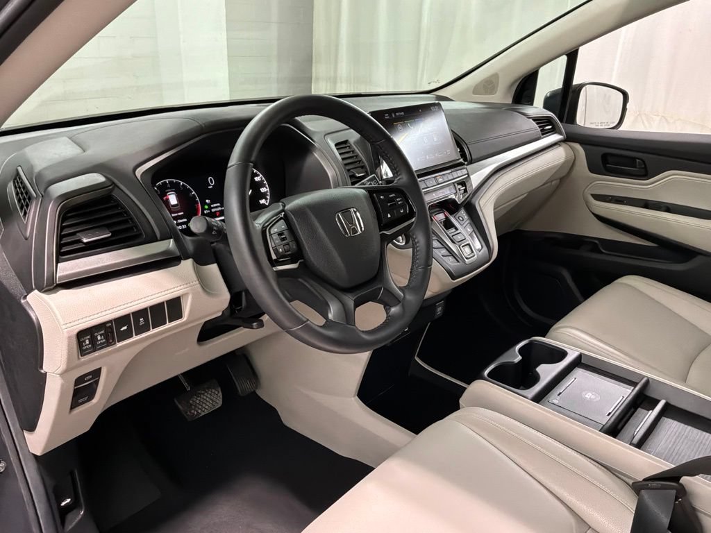 Used 2025 Honda Odyssey EX-L image 17