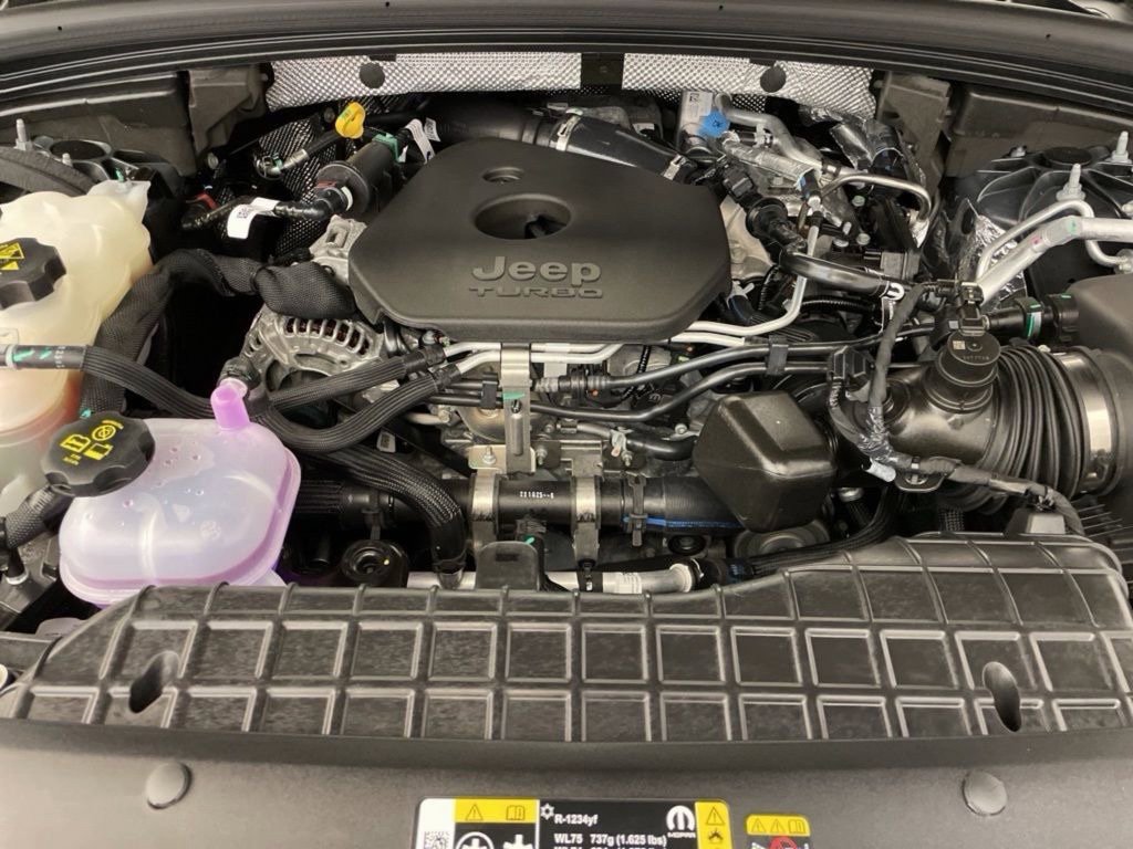 New 2026 Jeep Grand Cherokee Altitude RWD image 18