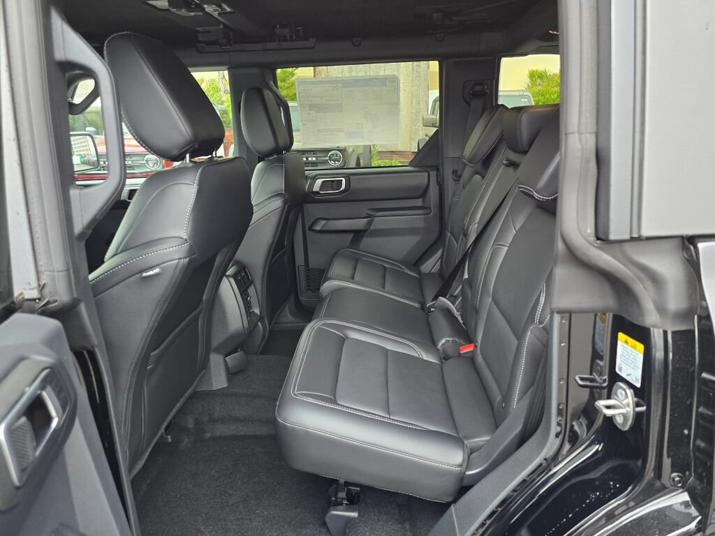 New 2026 Ford Bronco Outer Banks AWD/4WD image 15