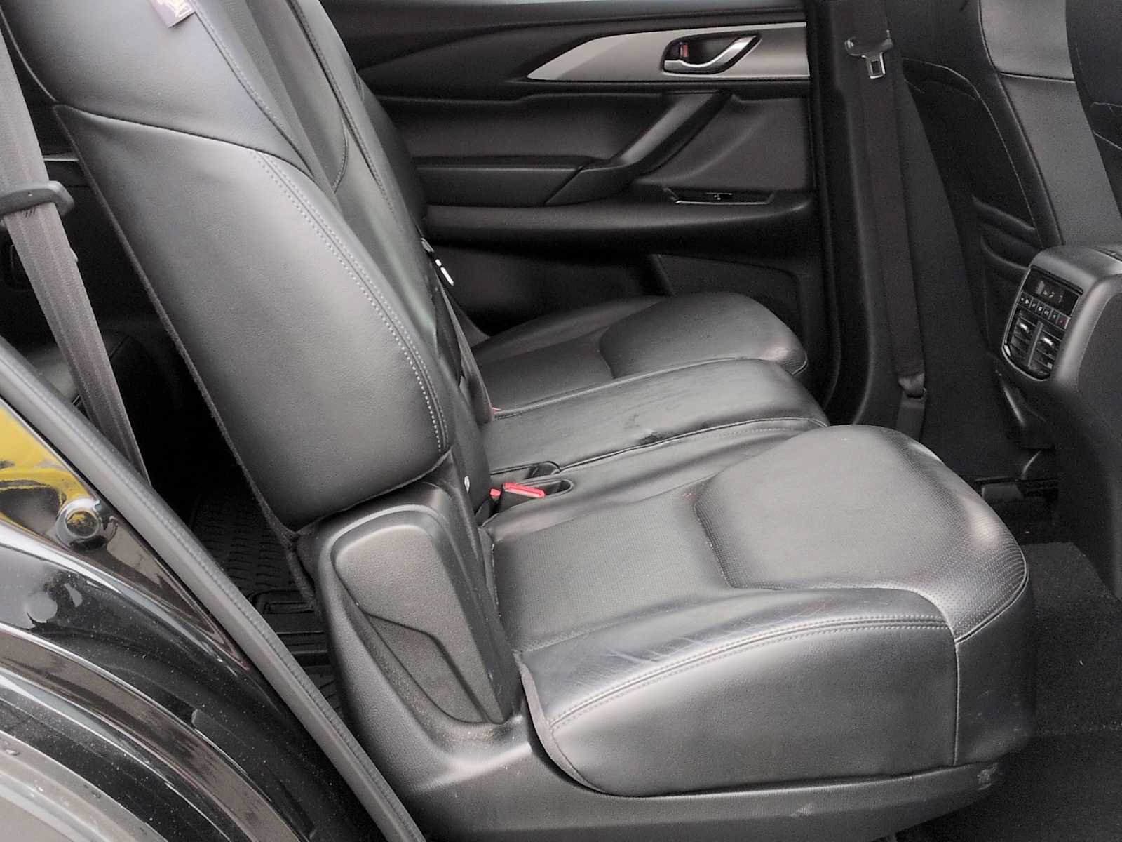 Used 2018 MAZDA CX-9 Touring AWD/4WD image 21