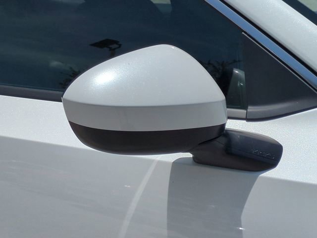 Used 2025 Nissan Kicks SV FWD image 12
