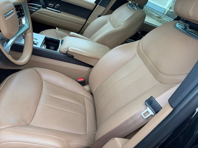 Used 2025 Land Rover Range Rover Long Wheelbase SE AWD/4WD image 34