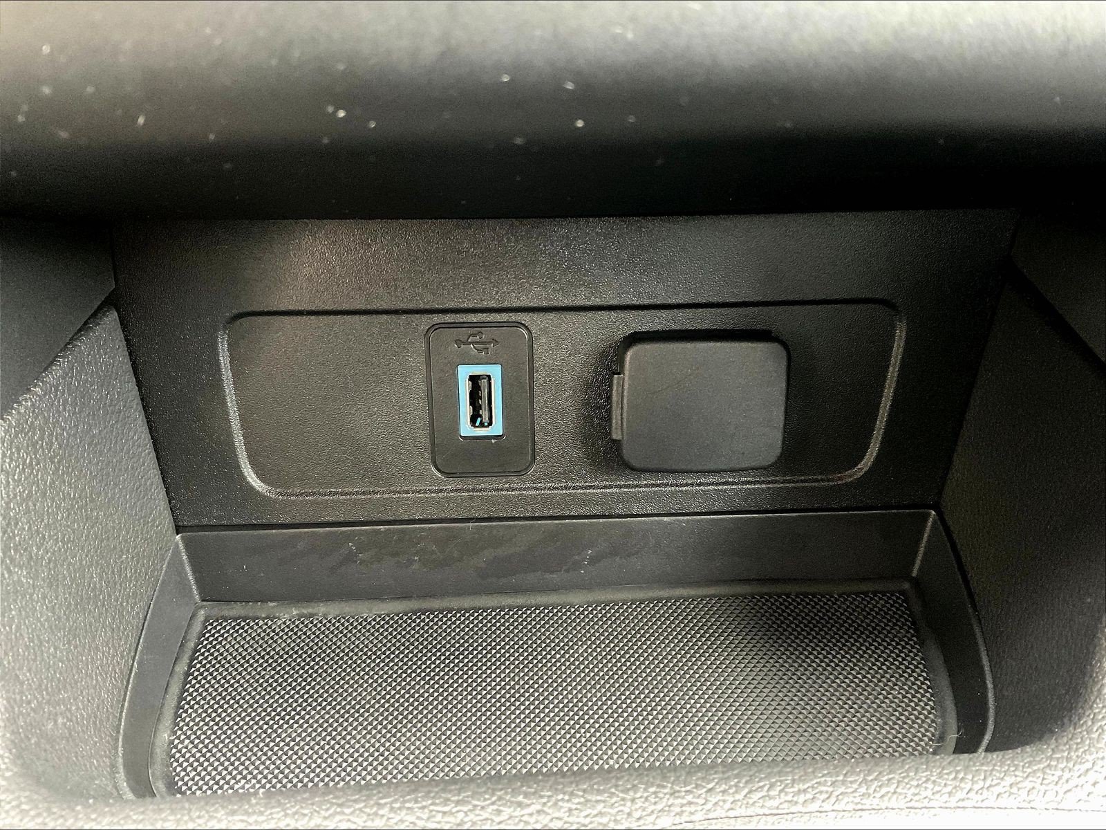 Used 2019 Ford Escape SE FWD image 16