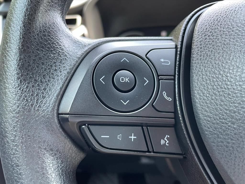 Used 2023 Toyota RAV4 LE FWD image 21