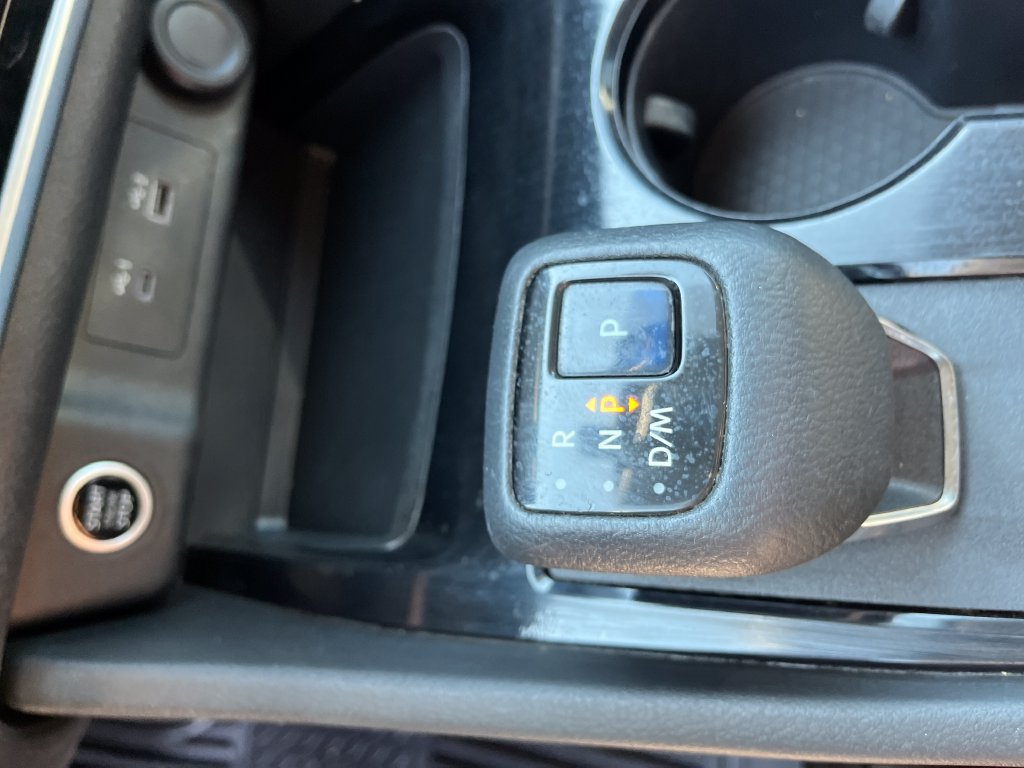 Used 2021 Nissan Rogue S FWD image 25