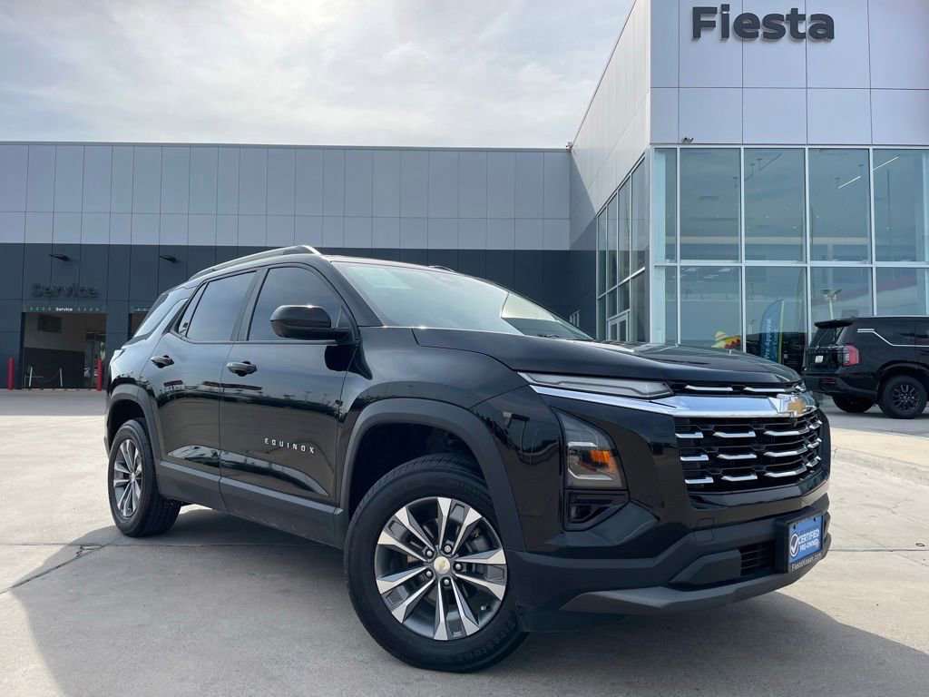 Used 2025 Chevrolet Equinox LT w/ Convenience Package II FWD image 1